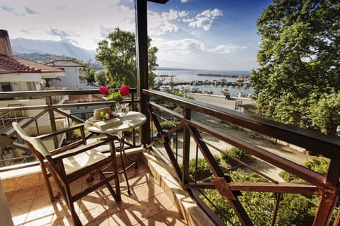 Twin Room, Sea View | In-room safe, free WiFi