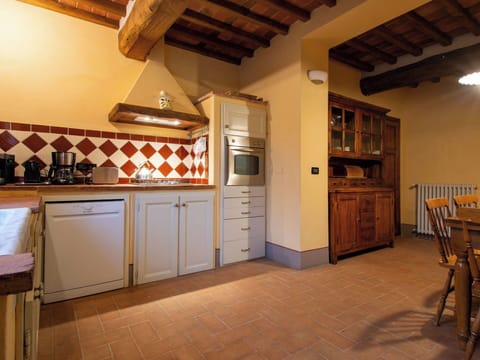 Mountainous Landforms, Vegetation, Mountain, Hill, Shrub, Hill Station, Village, Hacienda, Eco Hotel