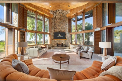 House | 7 bedrooms, high-speed internet