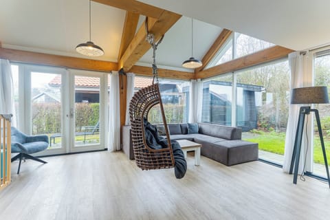 House | Living room