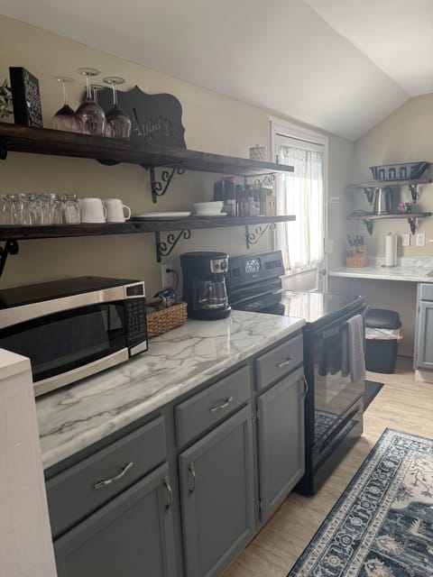 Fully equipped kitchen