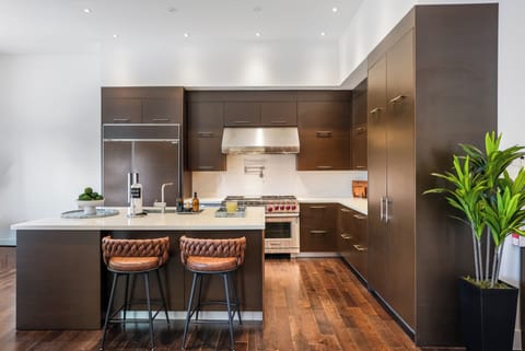 Luxury Villa, Canal View | Private kitchen