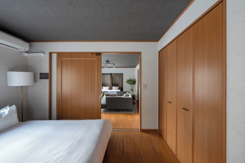 Apartment | Desk, iron/ironing board, free WiFi
