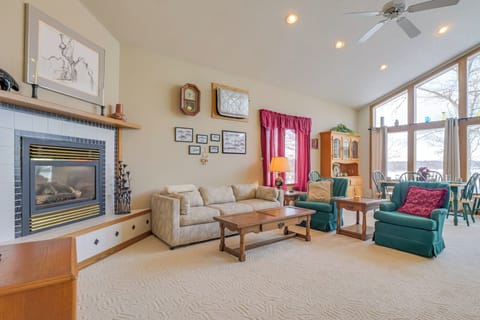 Hayward Vacation Rental | 1BR | 1BA | 800 Sq Ft | Step-Free Access