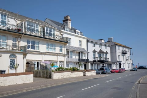 Bay View Low Res 26 07 10 0043