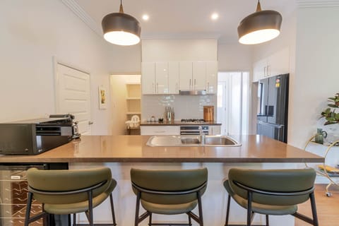 Kitchen + Nespresso Coffee Machine + Breakfast Bar/Stools + Wine Fridge