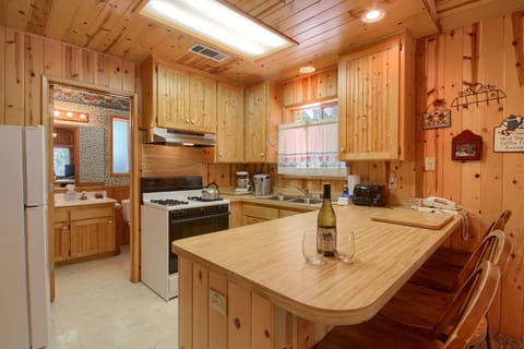 Chalet (1 Bedroom) | Interior