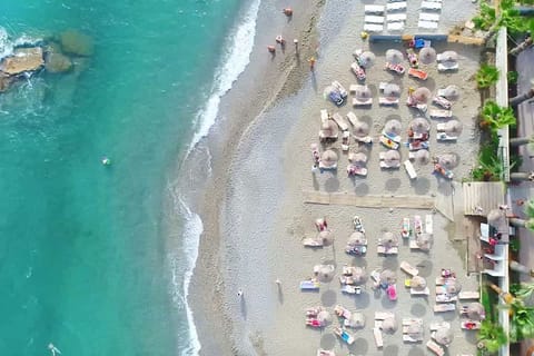 Private beach nearby, free beach shuttle, free beach cabanas