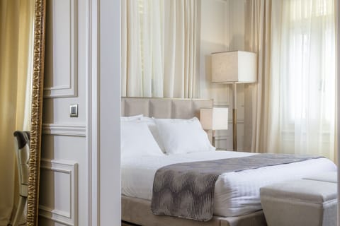 Deluxe Double Room | Premium bedding, minibar, in-room safe, desk