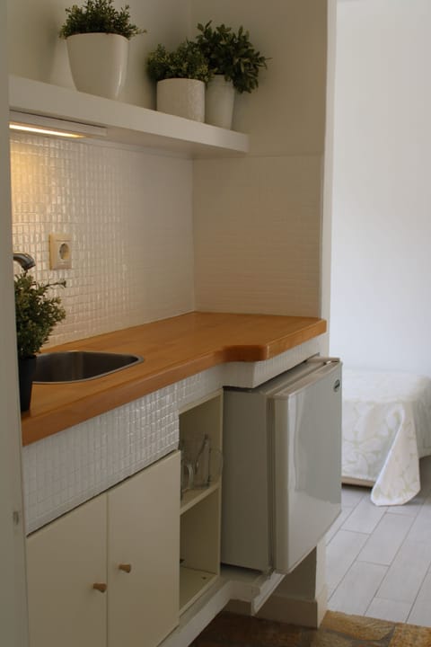 Panoramic Triple Room | Minibar, in-room safe, free WiFi, bed sheets