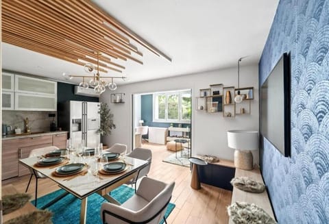 Apartment, Garden View | Dining