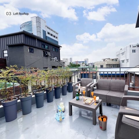 Private rooftop terrace for relaxing & gatherings