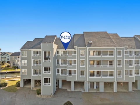 Buccaneer Village 734: Front Exterior