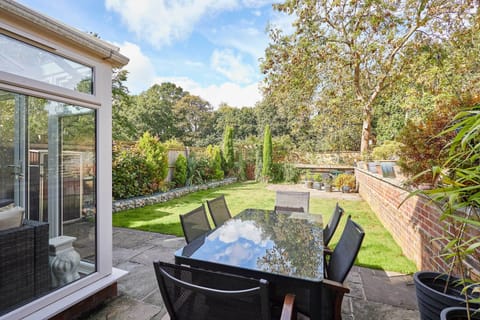 The Station Cottage, Lintz Green - Host & Stay