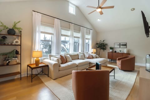 Lake Harmony Vacation Rental | 4BR | 3BA | 2,700 Sq Ft | Stairs Required