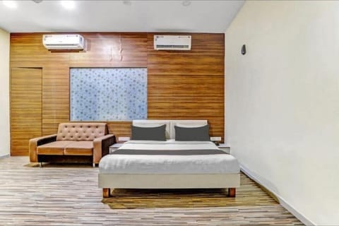 Deluxe Double Room | Free WiFi