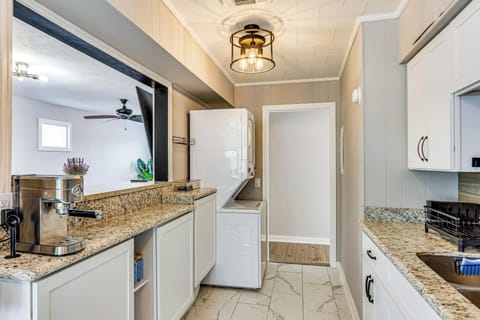 Kitchen | Espresso Machine