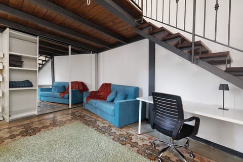 Apartment 'Casa Meloria' with Balcony, Wi-Fi and Air Conditioning Apartment in Finale Ligure