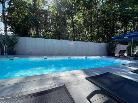 Apartment | Pool | Outdoor pool