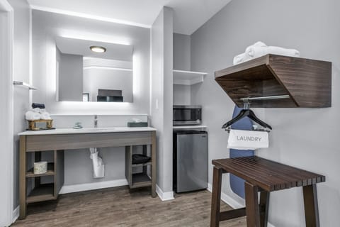 Desk, iron/ironing board, free WiFi, bed sheets