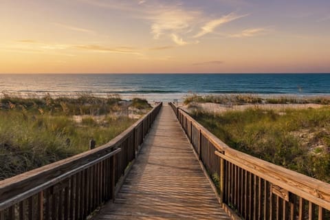 Beautiful boardwalk close to the condo, easy access to the beach for family sunsets.
