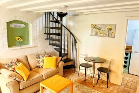 Lounge area 