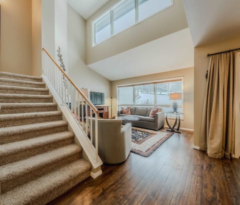 Townhome, Multiple Beds, Patio, Golf View (Meadow Lake Townhouse) | Living area