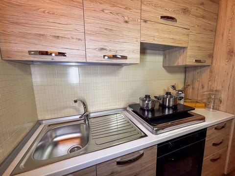 Apartment | Private kitchen