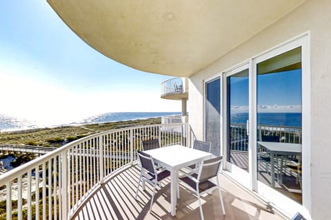 Condo, Multiple Beds, Patio, Ocean View (19 Ocean Place) | Outdoor dining
