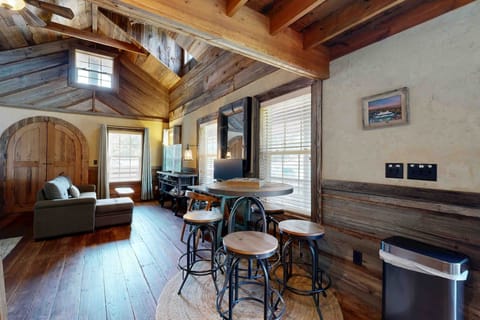 House, Multiple Beds, Patio, Garden View (Villa Vista Estate) | Interior