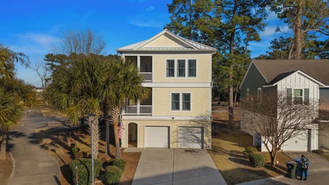 Walking Distance Myrtlewood golf course. 48th Ave n in the heart of Myrtle Beach