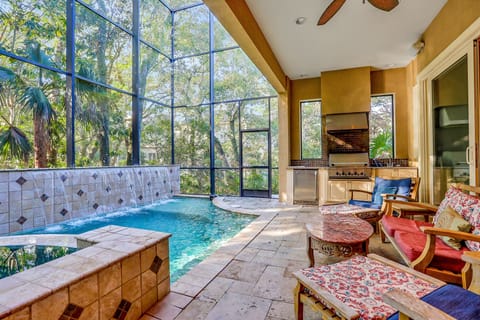 House, Multiple Beds, Pool Access, Pool View ( 47 Beach Walker Road) | Interior