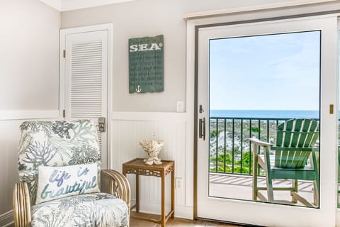 Condo, Multiple Beds, Patio, Beach View (110 Sailmaker) | Interior