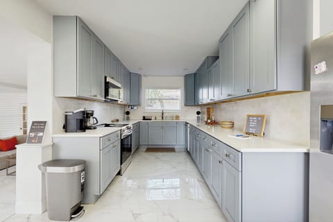 House, Multiple Beds, Patio, Garden View (The Music House) | Private kitchen