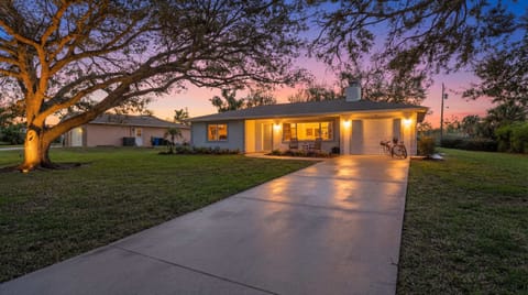 Baycrest Bungalow – Charming Venice Island Retreat