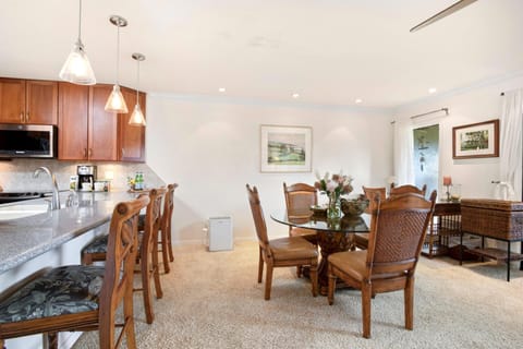   Natural light, natural textures - Gather round for a taste of aloha.
 KPL-41