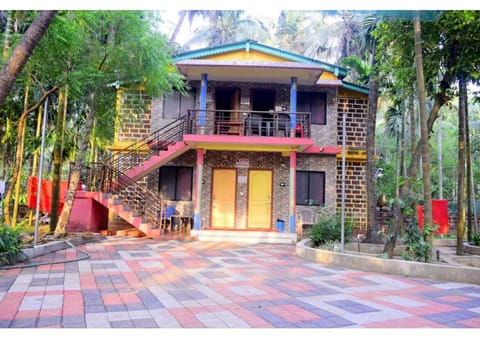 Family Room, Balcony | Exterior