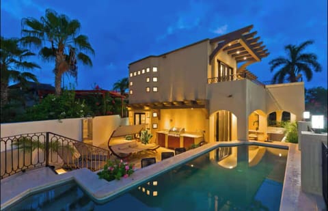 Luxury Villa, Ocean View | Interior