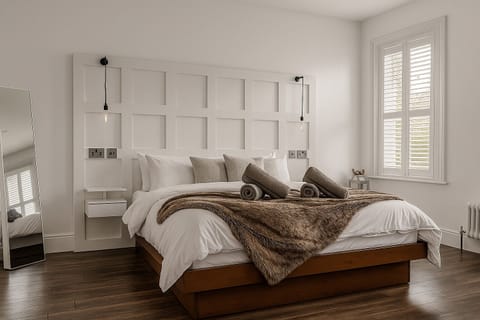 Super King Bed very comfy bed perfect for those relaxing mornings 