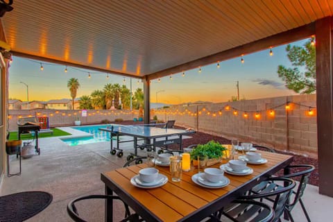 Outdoor dining