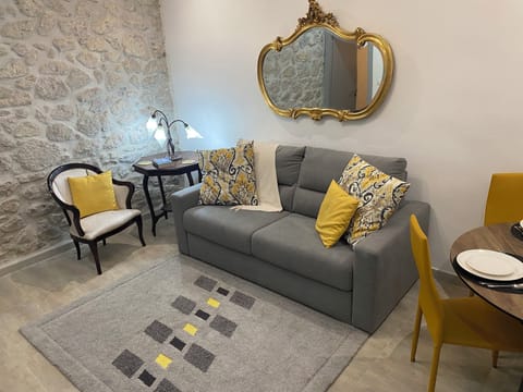 Living room, with fold out couch