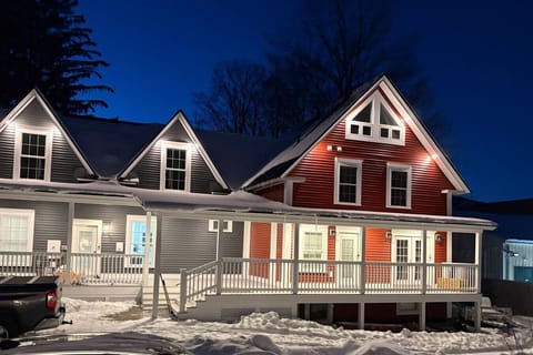 Covered and eluminated porch