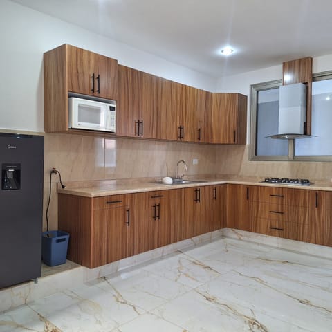 Standard Apartment, 1 Bedroom, Balcony | Private kitchen