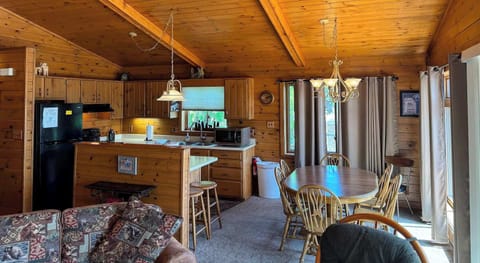 Condo, Multiple Beds, Patio (Island Cove Resort 9) | Interior