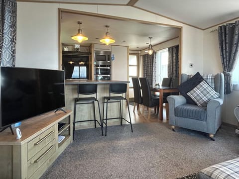 Open plan living space | Millars Caravan, Ayr