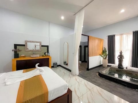 Luxury Double Room | Free WiFi