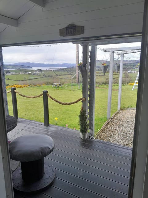 Cabin, 2 Bedrooms, Balcony, Garden View | Interior