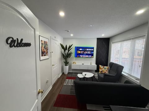 Apartment, 1 Bedroom | Living room