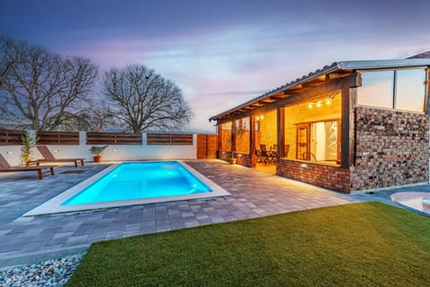 House | 2 bedrooms