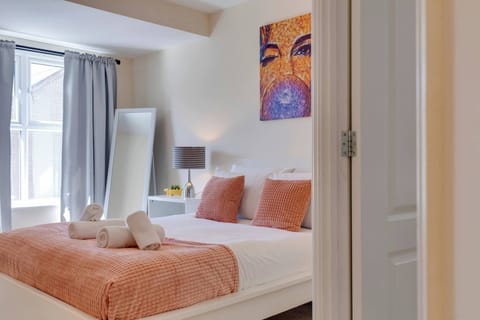 House, 2 Bedrooms, Patio, City View | 2 bedrooms